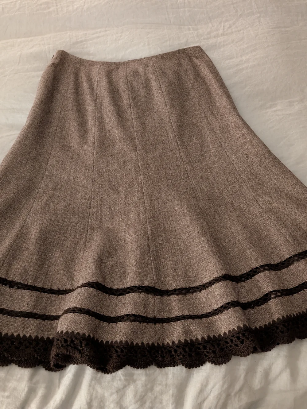 Talbots Wool Silk Blend Midi Skirt Brown Crochet Lace Hem A-Line Lined Size 8